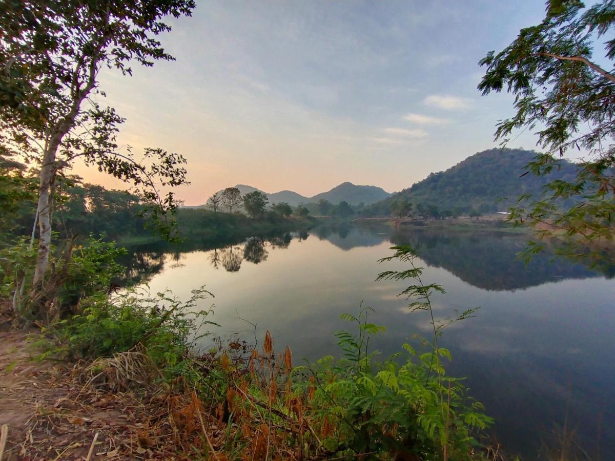 Royal Mountain View Villa Ratchaburi Buitenkant foto